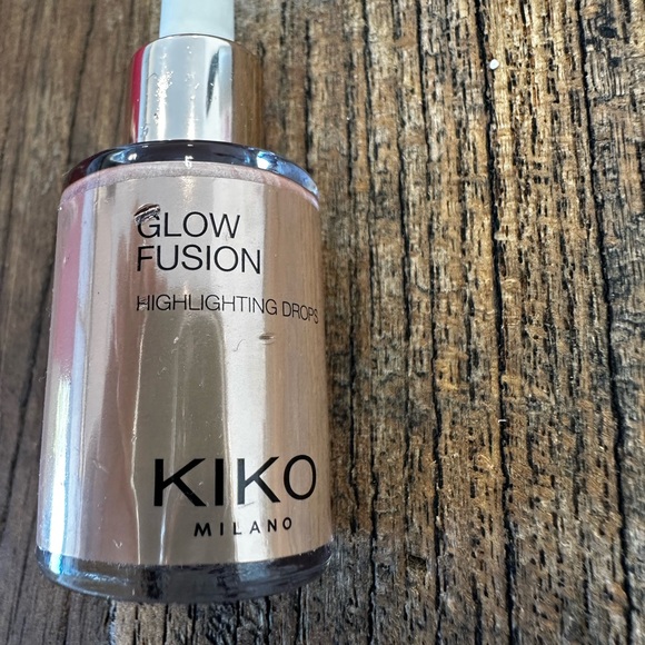 Kiko Milano Glow Fusion Highlighting Drops - 02 sweet dream - Picture 2 of 3